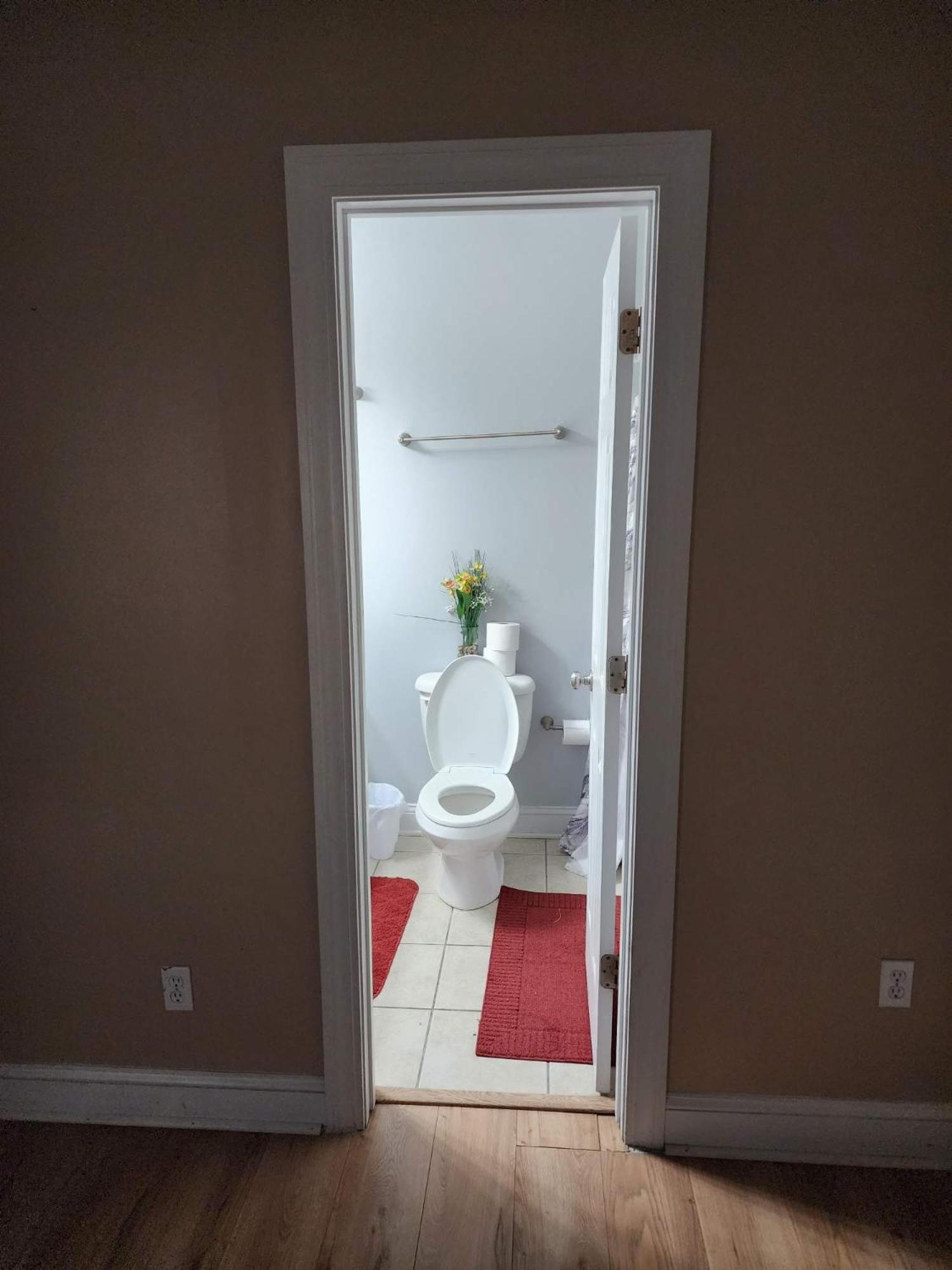 Private Room Balcony And Bathroom In Charleston Exterior foto